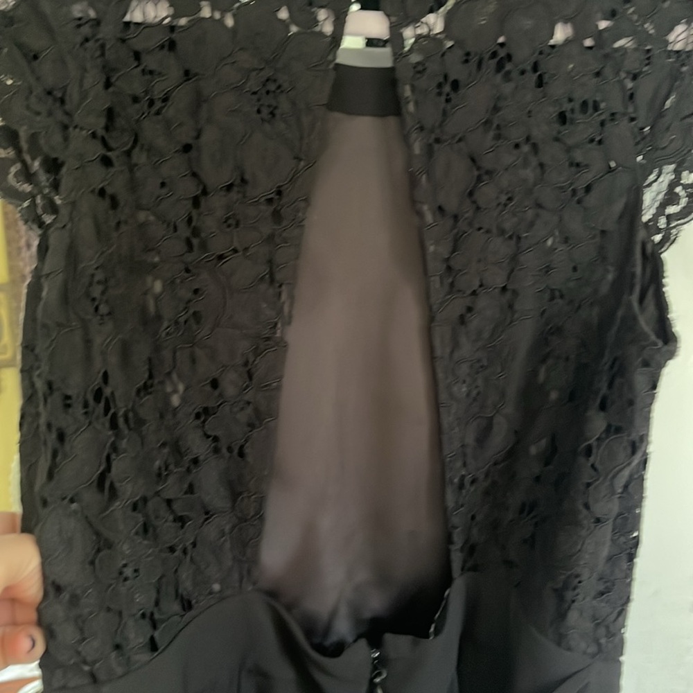 Bebe Black embroidered lace Jumpsuit w/cap sleeves pockets zip & tie Size 8 - Picture 9 of 14